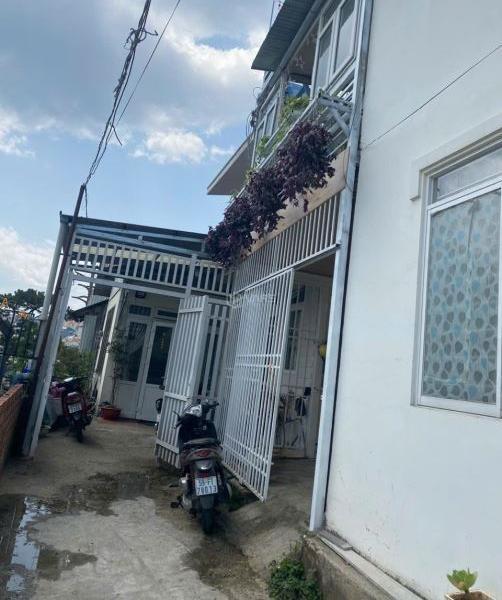 Cần bán Nhà trong hẻm 65m²