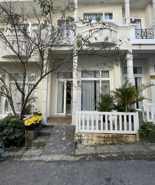 Cần bán Nhà trong hẻm 80m²