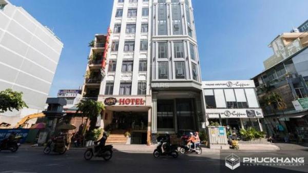 Chủ cho thuê Nhà mặt phố 196m²