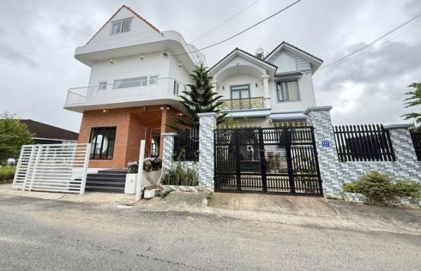 Cần bán Nhà mặt phố 317m²