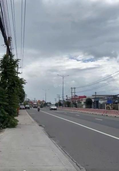 Bán nhà xưởng mặt tiền đường Đại Lộ Bình Dương 10,008m2 chỉ 300 🏣 tỷ Xã Dĩ An TP Bình Dương