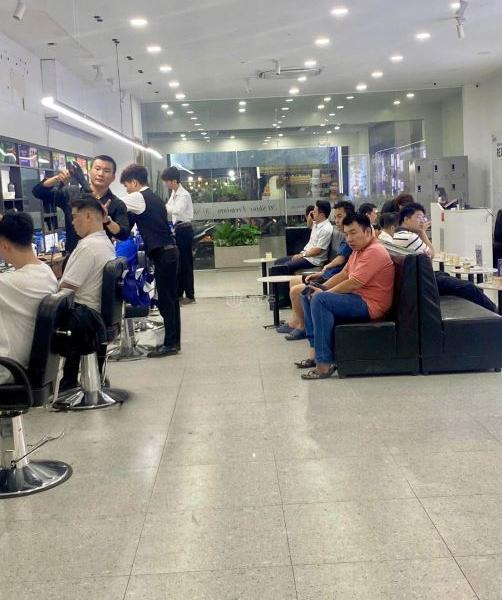 Nhà 🏘️ cho thuê mặt tiền đường Phan huy ích 7x55m 1L thông suốt
