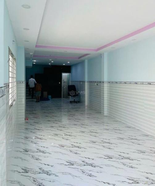 CHo thuê nhà mặt tiền đường Tân 🏘️ quý 4x29m thông suốt có gác cuối nhà