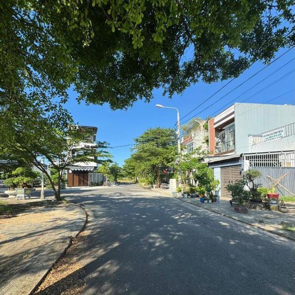 Bán Đất nền riêng lẻ 100m²