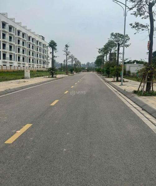 Bán lô ☘ Amdi Việt Đoàn dt 85m mt 5m hướng nam giá 3.35 tỷ