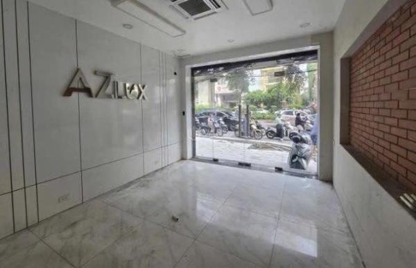 Cho thuê nhà mặt phố 🏡 Yên Lãng, Đống Đa. 21tr - Diện tích: 36m2. - Thiết kế 5 tầng