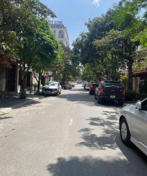 Bán nhà 4 tầng Hud 🏦 A - làn 2 đường Lê Thái Tổ - Bắc Ninh. Giá 15,8 tỷ