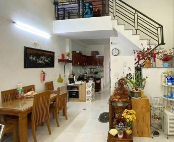 Bán Nhà trong hẻm 75m²