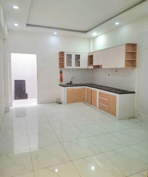 4x16m Sân để xe✅ Nhà thuê hẻm 🏤 xe hơi thông✅ Dương Đức Hiền Tân Phú