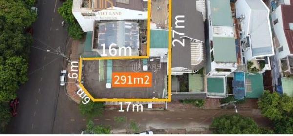 Góc 2 mặt tiền Trần Nhật Duật. - Diện tích: 10m 🌊 x 21,5m (nở hậu 27m) - Pháp lí: thổ cư 10