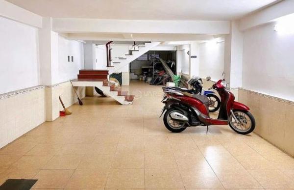 Cho thuê Nhà mặt phố 340m²