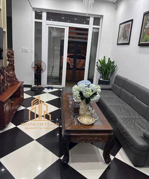 Nhà kiên cố ngay vị trí trung tâm, đường ngang ngay ngã tư Lê Thánh Tông - 🏦 Lê Thị Hồng Gấm