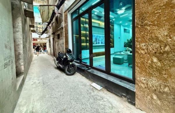 Chủ cần bán Nhà trong hẻm 39m²