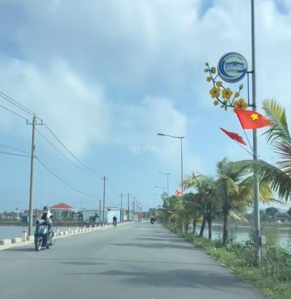 Bán Đất nền riêng lẻ 300m²