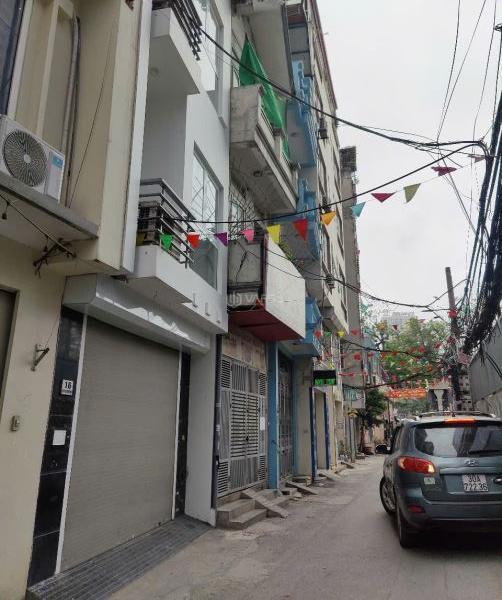 Bán Nhà trong hẻm 46m²