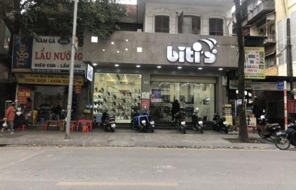 Cho thuê nhà 🏢 mặt phố ,160m2 , mặt tiền 10m , 60 triệu , đông đúc .