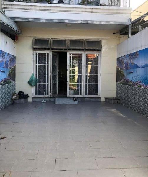 Chủ cần bán Nhà trong hẻm 104m²