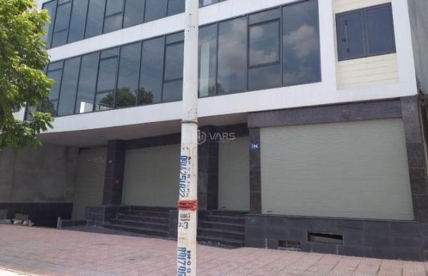 Cho thuê nhà mặt phố , 250m2 x 5 tầng , thang máy , hầm 💥 , mt 20m