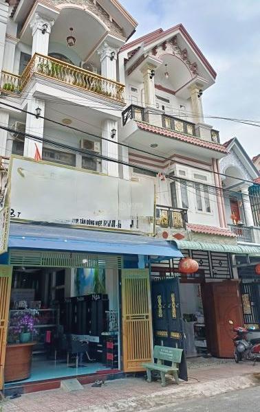 Bán Nhà trong hẻm 67m²