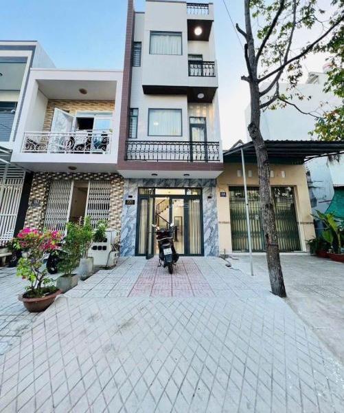 Chủ cần bán Nhà mặt phố 80m²