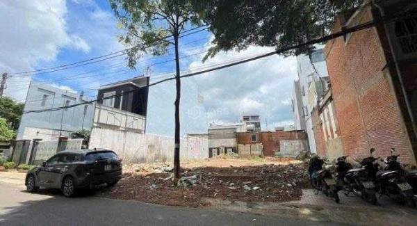 11m mặt tiền kinh doanh Trần Hữu Dực, ngay hoa viên Ngô Quyền. -Diện 🏬 tích 11x22m -Thổ cư 1