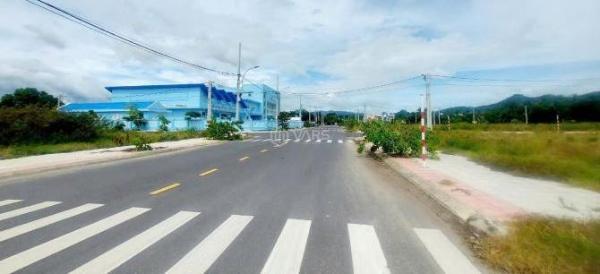 Cần bán Đất nền riêng lẻ 105m²