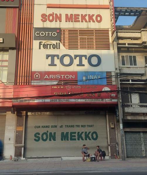 Chủ cho thuê Nhà mặt phố 135m²