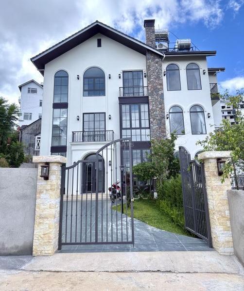 SIÊU PHẨM VILLA 5 TẦNG VIEW ĐẸP, ĐƯỜNG 🚘 TÔ HIẾN THÀNH, THU NHẬP CAO, 🌊 GIÁ TỐT CHỈ 25 TỶ