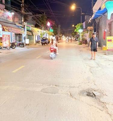 Bán Nhà mặt phố 125m²