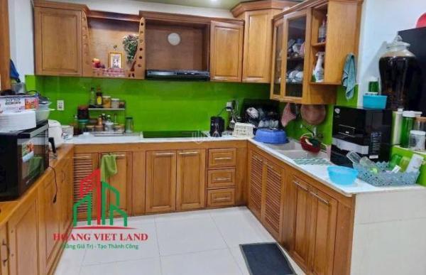 Bán Nhà trong hẻm 102m²