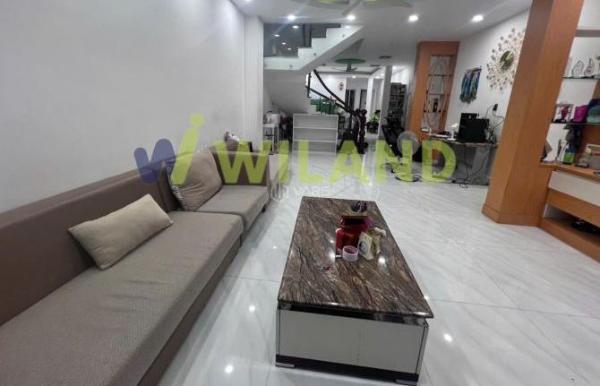 Bán Nhà mặt phố 125m²