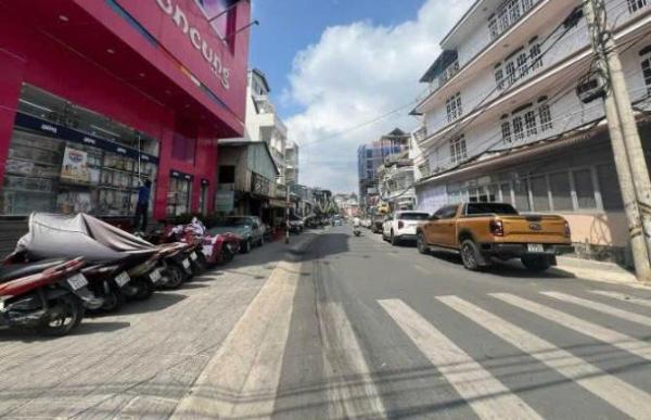 Chủ cần bán Nhà trong hẻm 64m²