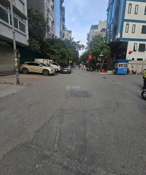 BÁN TOÀ NHÀ VĂN PHÒNG SIÊU ĐẲNG CẤP – PHỐ DƯƠNG KHUÊ – 🏦 9 TẦNG THÔNG SÀN – DÒNG TIỀN 2 TỶ/N