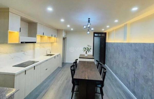 Bán nhà đẹp 3,5 tầng kiệt oto 🌊 đường Duy Tân, phường An Cựu, Tp.Huế giá rẻ