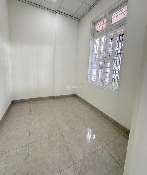 Chủ cần bán Nhà mặt phố 120m²