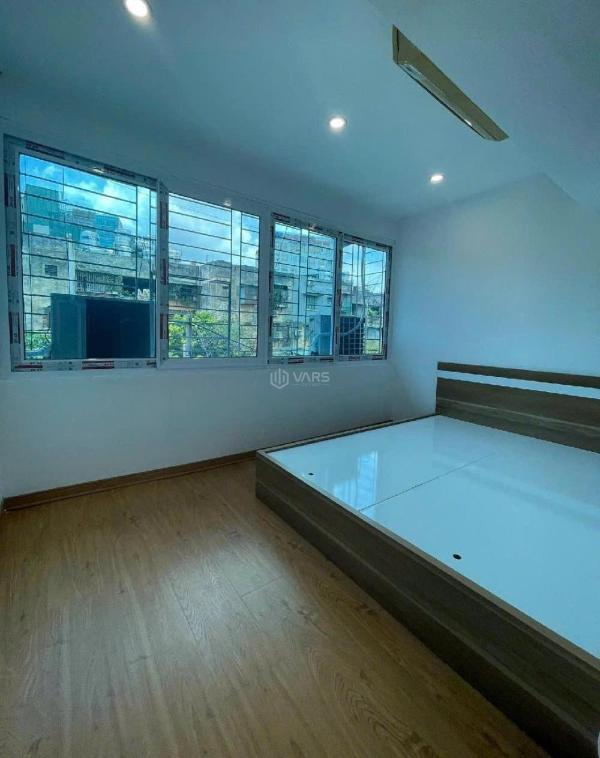 Cần bán nhà tập thể phương mai - 🏤 đống đa 2 ngủ 1 khách - giá nhỉnh 3t