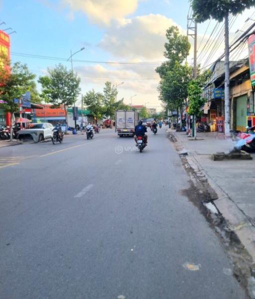 BÁN ĐẤT MẶT TIỀN TẶNG 🏡 DÃY TRỌ, NGANG 10M, FULL THỔ CƯ, ĐƯỜNG 20M, TÂN ĐÔNG HIỆP CHỈ 14TỶ