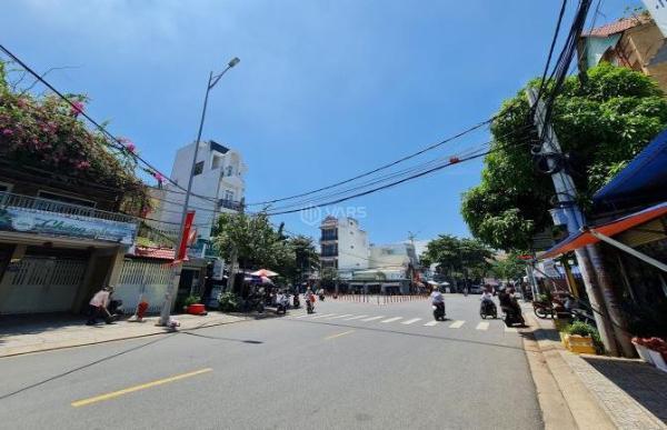 Chủ cần bán Nhà mặt phố 126m²