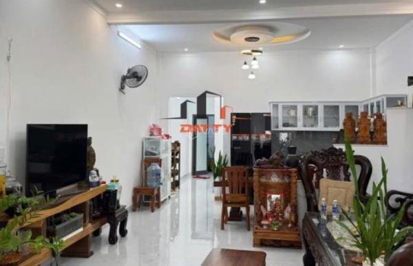 Chủ cần bán Nhà trong hẻm 120m²