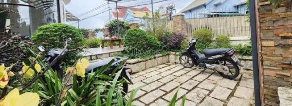 Bán Nhà mặt phố 239m²