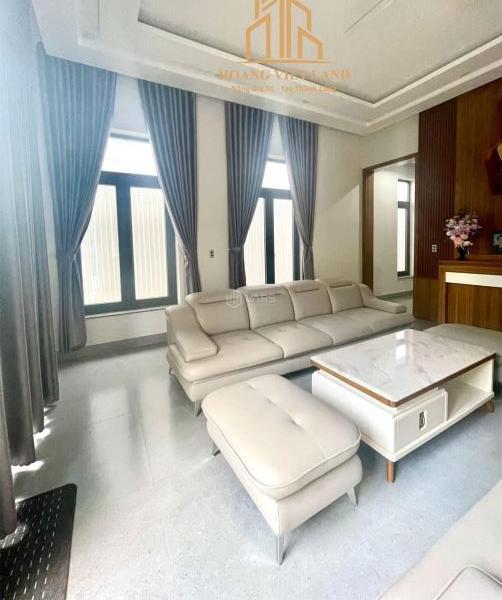 Cần bán Nhà mặt phố 250m²