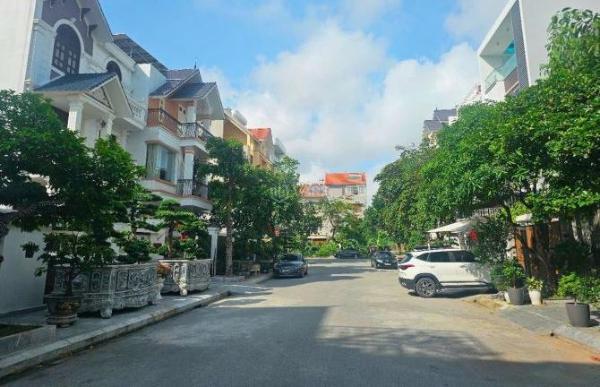 Bán căn 119m 🌊 x 4.5 tầng Thang Máy Lô 16 Lê Hồng Phong. Giá 15.5 tỷ