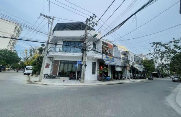 Chủ cần bán Nhà mặt phố 70m²