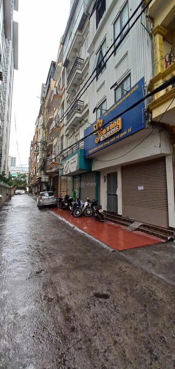 Cho thuê nhà 🏦 5 tầng mạc thái tổ, cầu giấy. giá: 25tr. lh: 09371*****