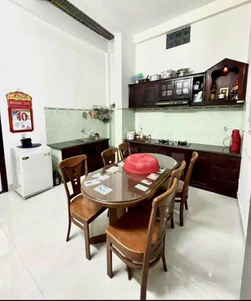 Bán Nhà mặt phố 85m²