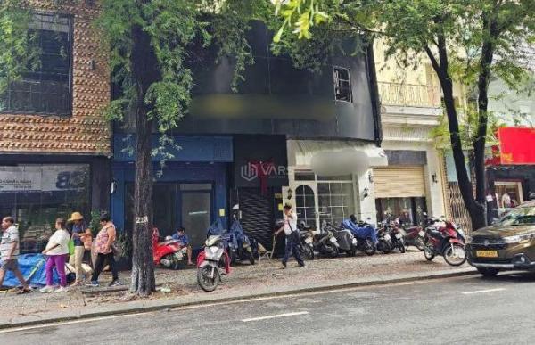 CHO THUÊ nhà Lý Tự Trọng, 🏠 giá 90 triệu 4,5x20 trệt (Bến Nghé Quận 1)