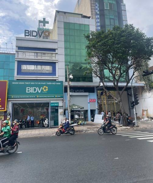 Cho 🏘️ thuê tòa nhà Quận 10 Thành Thái DT 8x20, 6 lầu thang máy, giá 180 triệu