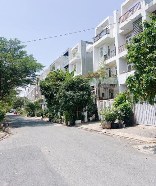 Cần tiền gấp bán giảm mạnh 500tr. 6.9m*39m 3 tầng xe 🏣 hơi