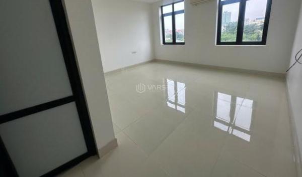Bán căn shophouse đã hoàn thiện có thang máy đường Bà Triệu, 🏣 Liên Bảo, Vĩnh Yên, Vĩnh Phúc