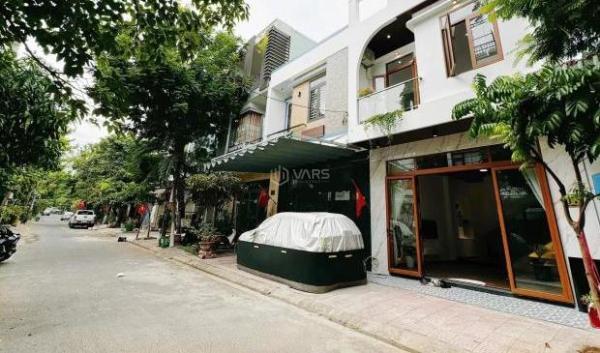 Bán Nhà trong hẻm 74m²
